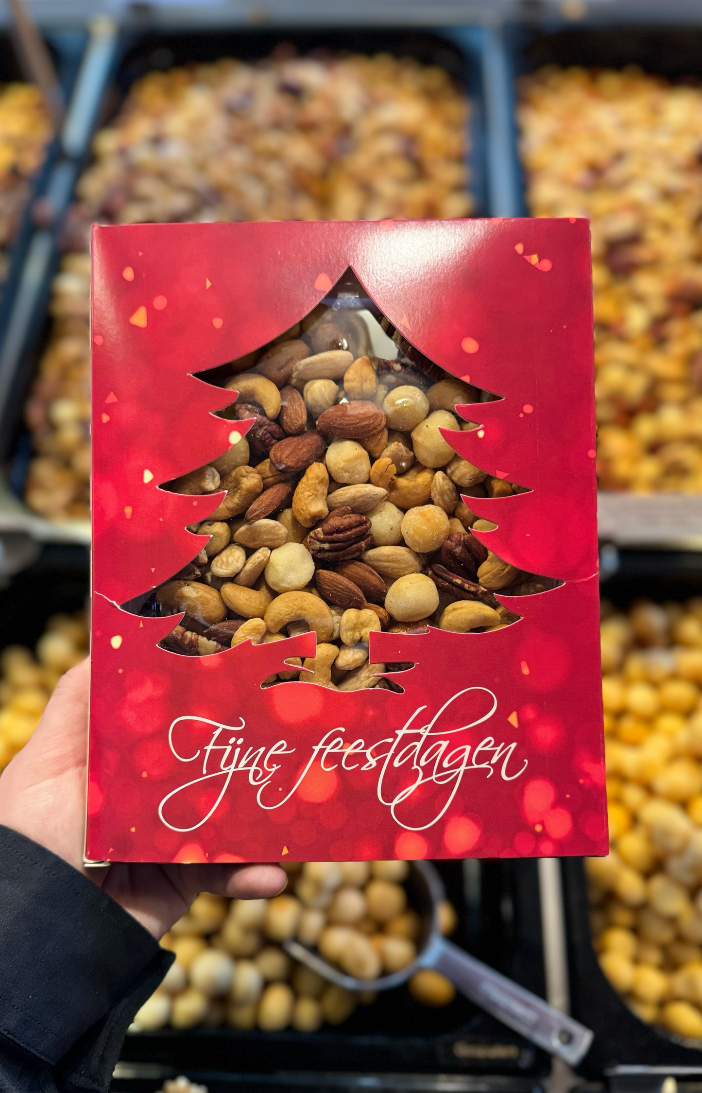 Kerstboomdoosje gevuld met noten