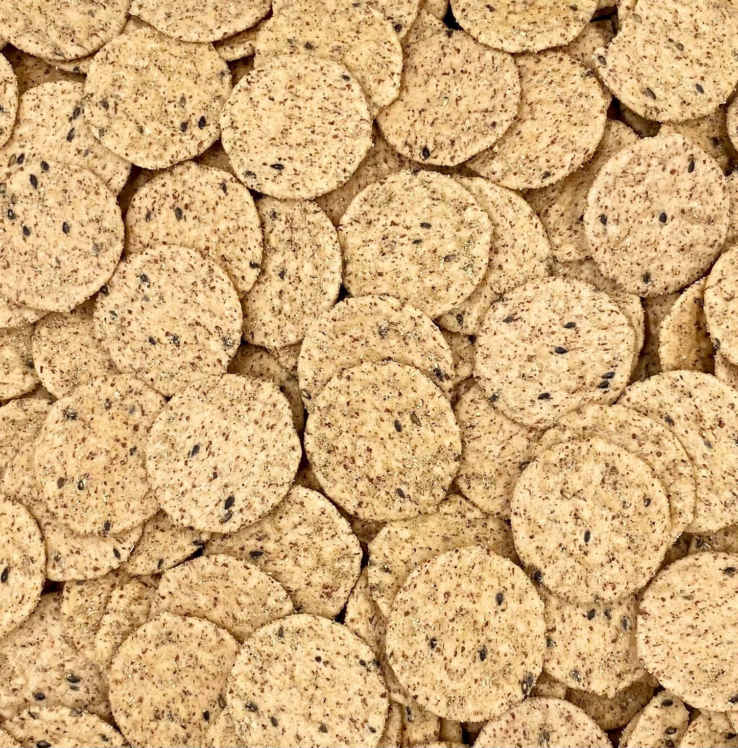 Sesam peper crackers